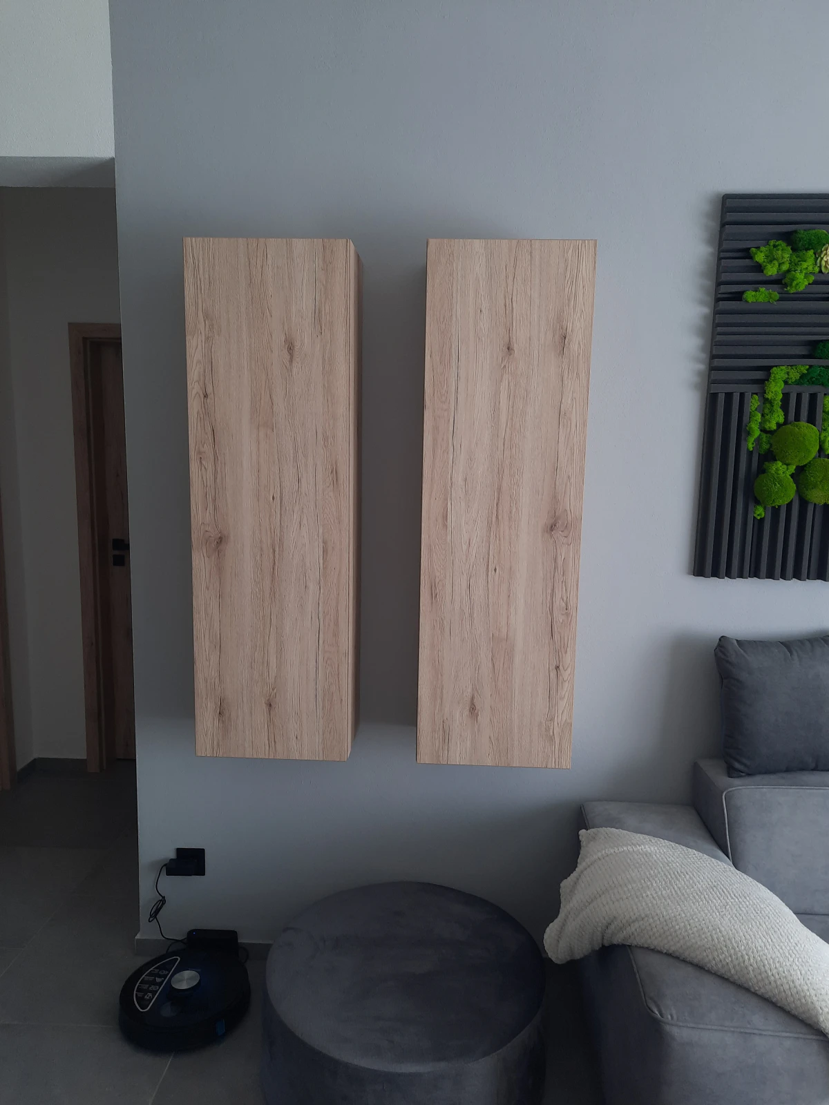 závesné skrinky do obývačky